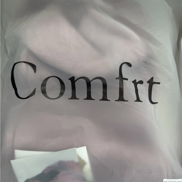 Comfrt Men's and women’s hoodie and sweatpants in orchid - Picture 3 of 3